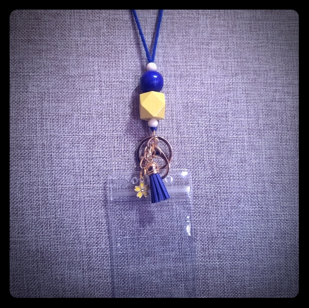 Lanyard or keychain